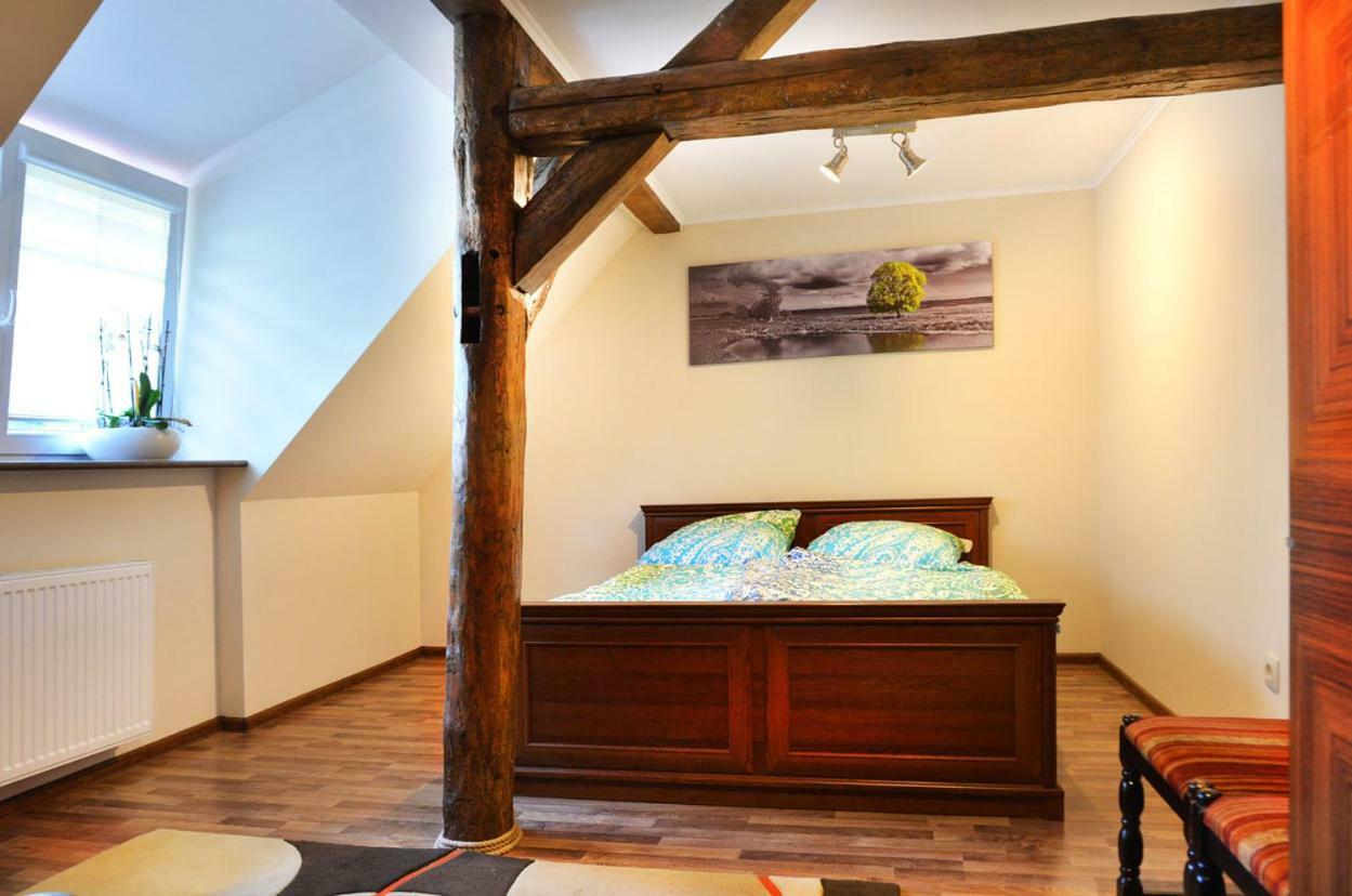 Ferienwohnung Dom W Santocznie Santoczno Exterior foto